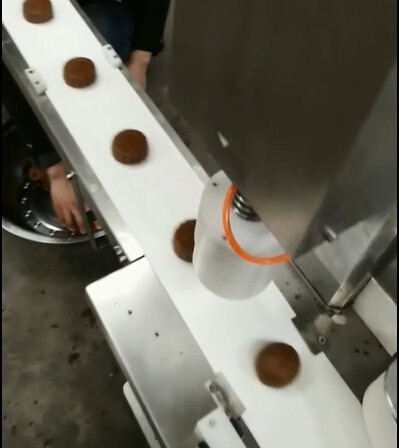 Komercyjne Cake Moon Making Machine, maszyna Automatyczne inkrustacji